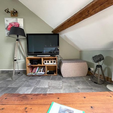 Les Combles De L Aure Grand Studio Cosy Confortable Classe 3 Etoiles Centre Bayeux 2 Mn A Pied Cathedrale Proche Plages Du Debarquement Zewnętrze zdjęcie