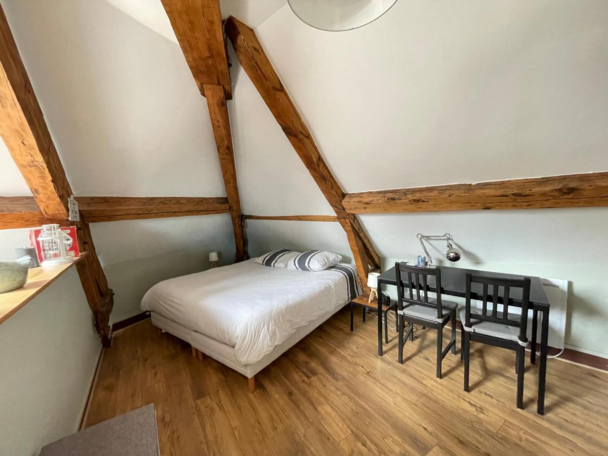 Les Combles De L Aure Grand Studio Cosy Confortable Classe 3 Etoiles Centre Bayeux 2 Mn A Pied Cathedrale Proche Plages Du Debarquement Zewnętrze zdjęcie
