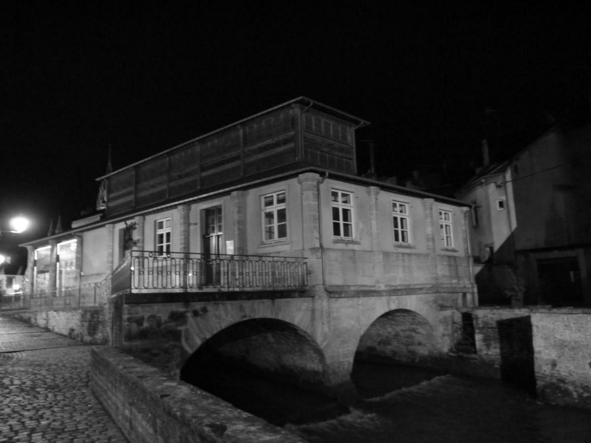 Les Combles De L Aure Grand Studio Cosy Confortable Classe 3 Etoiles Centre Bayeux 2 Mn A Pied Cathedrale Proche Plages Du Debarquement Zewnętrze zdjęcie